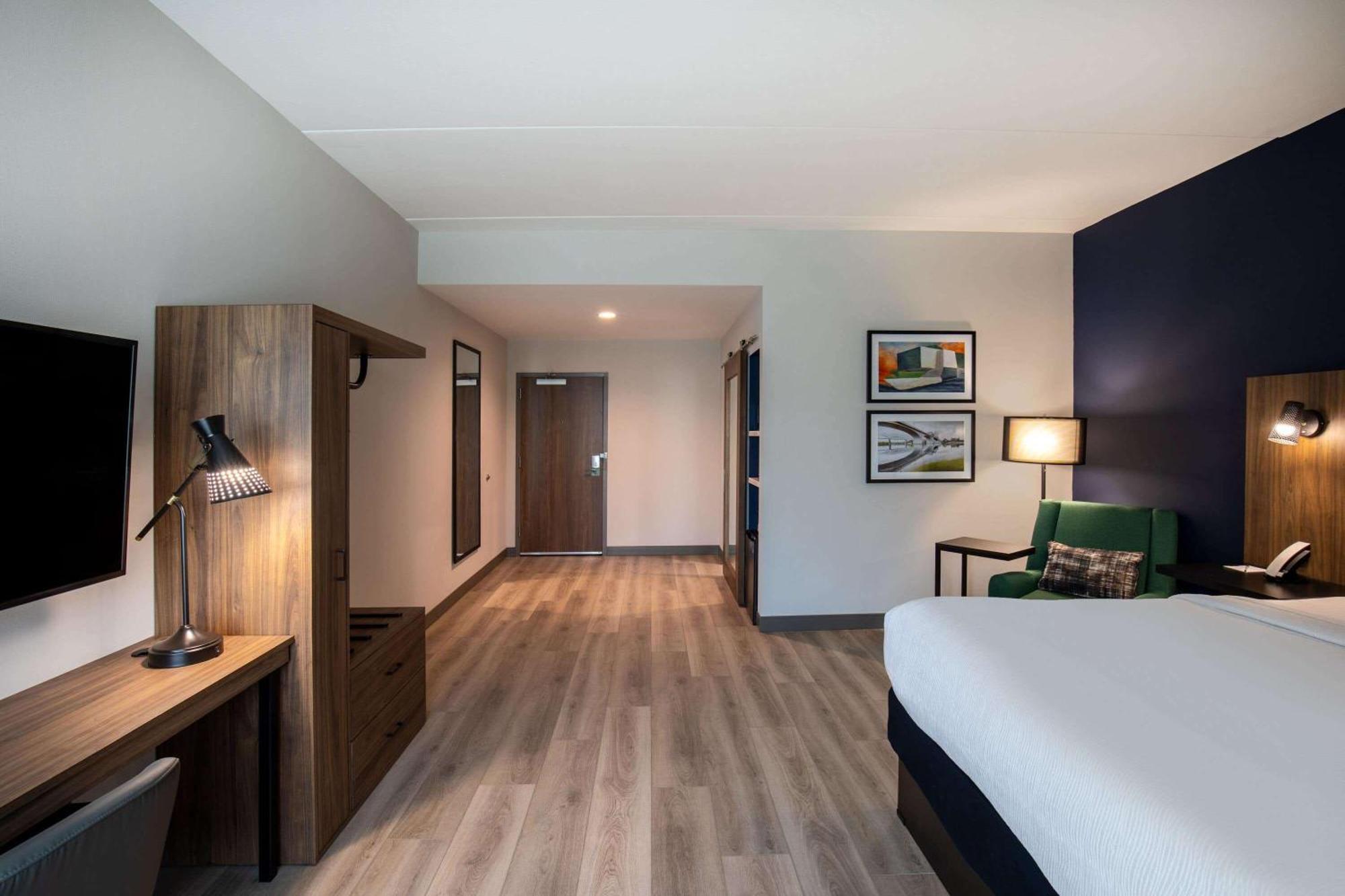 La Quinta Inn & Suites By Wyndham Chattanooga Downtown/South Bagian luar foto