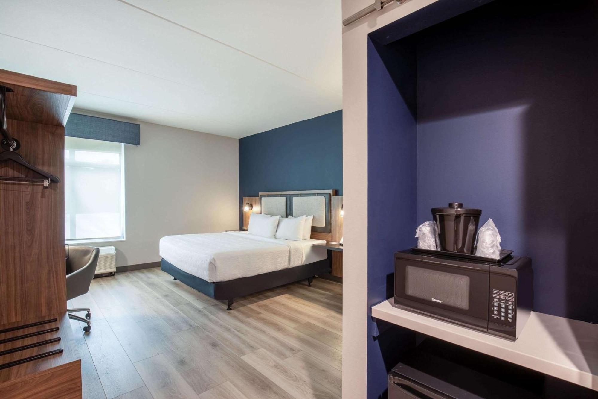 La Quinta Inn & Suites By Wyndham Chattanooga Downtown/South Bagian luar foto