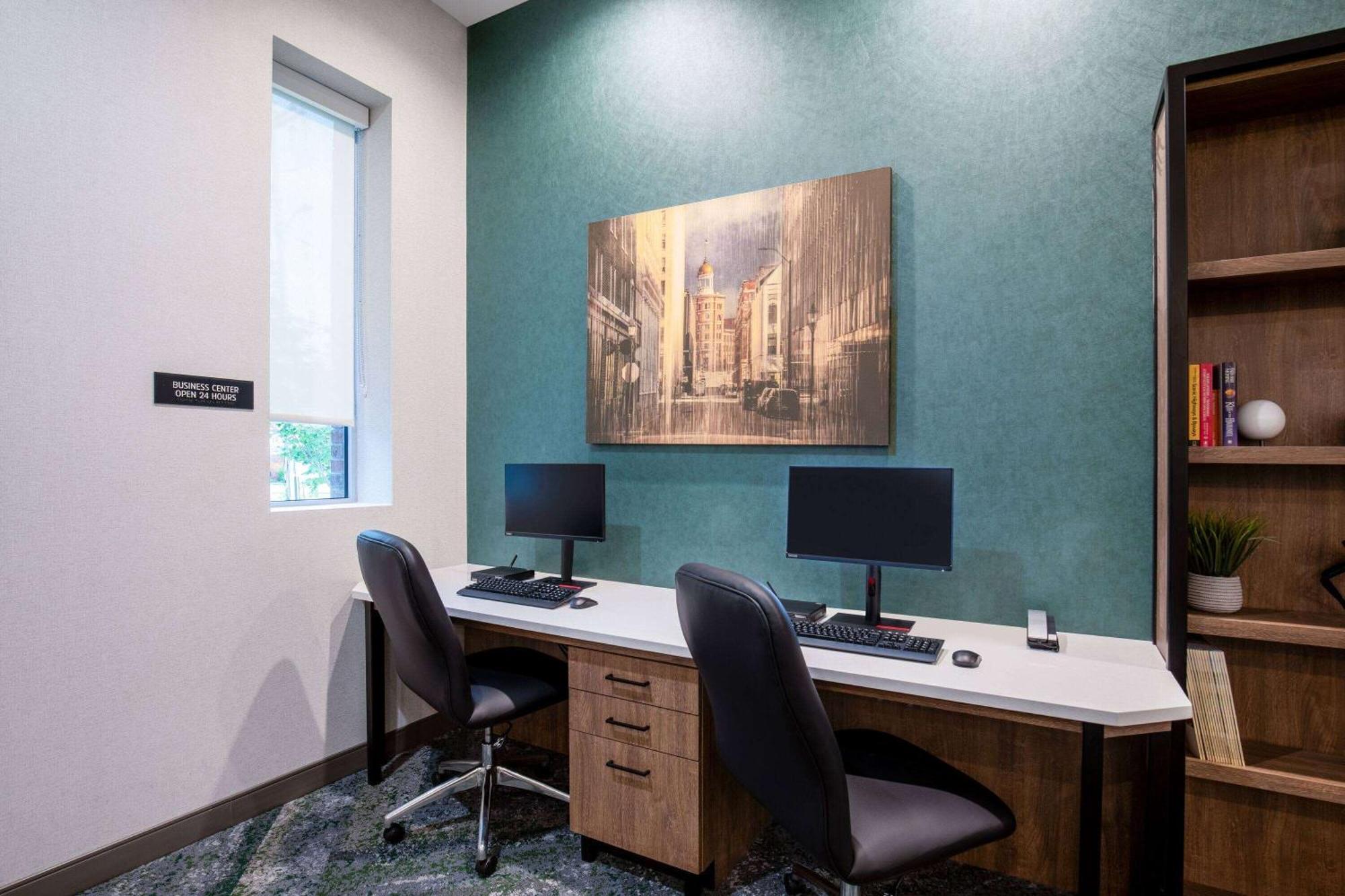 La Quinta Inn & Suites By Wyndham Chattanooga Downtown/South Bagian luar foto