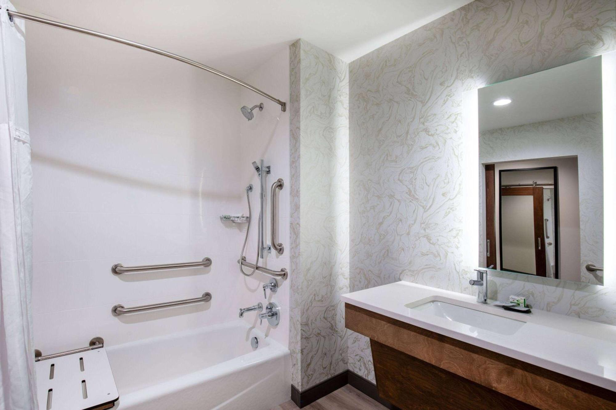 La Quinta Inn & Suites By Wyndham Chattanooga Downtown/South Bagian luar foto