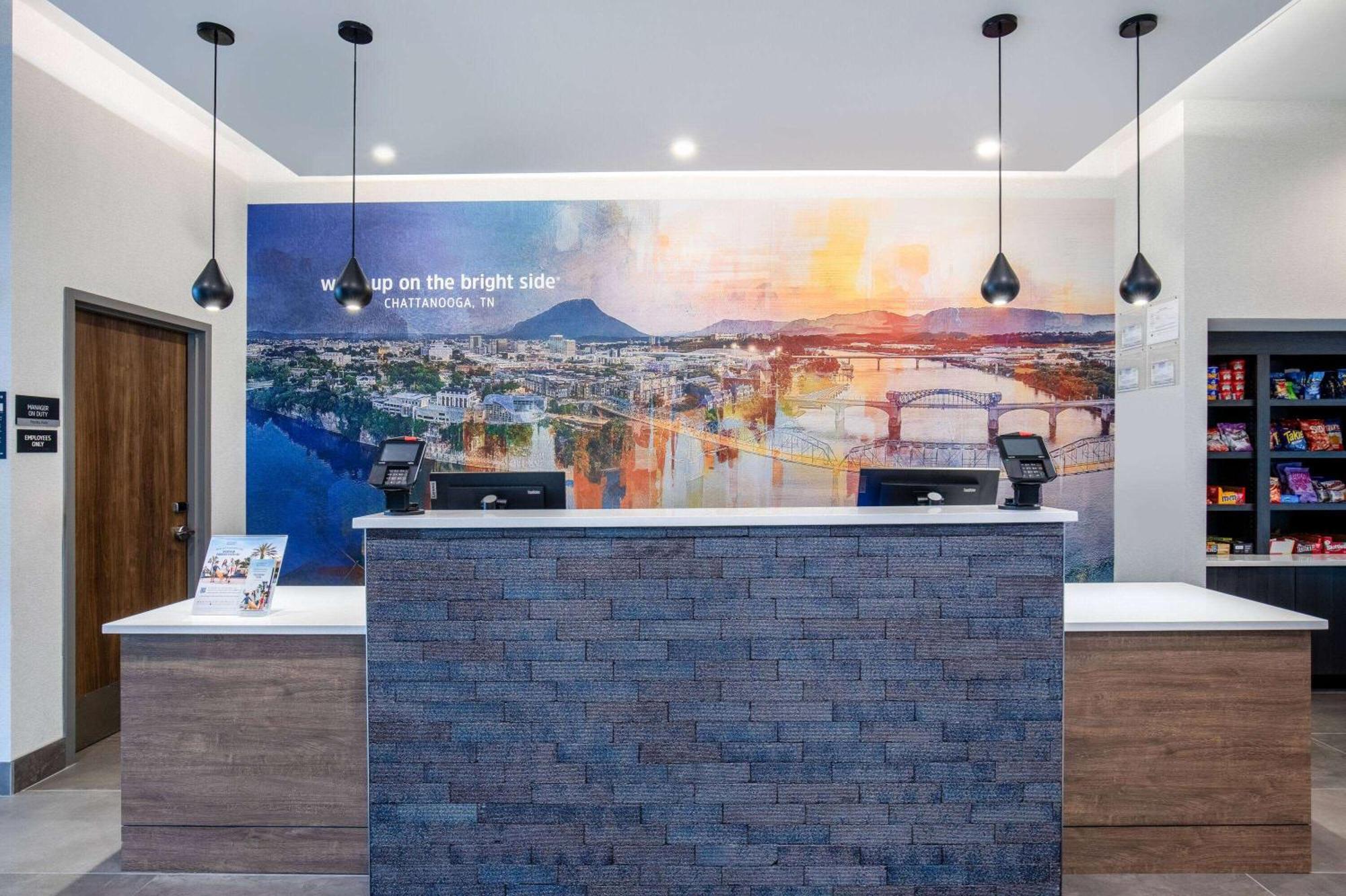 La Quinta Inn & Suites By Wyndham Chattanooga Downtown/South Bagian luar foto